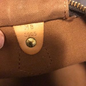 Louis Vuitton pre-owned speedy40